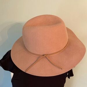 NWT Camel Wool Felt Hat
